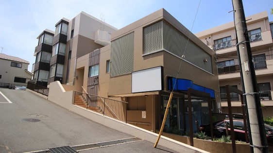 アミティーもえぎ野 リノベーション後 全景
