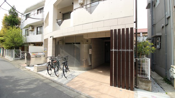 アーバン北沢 リノベーション後 エントランス